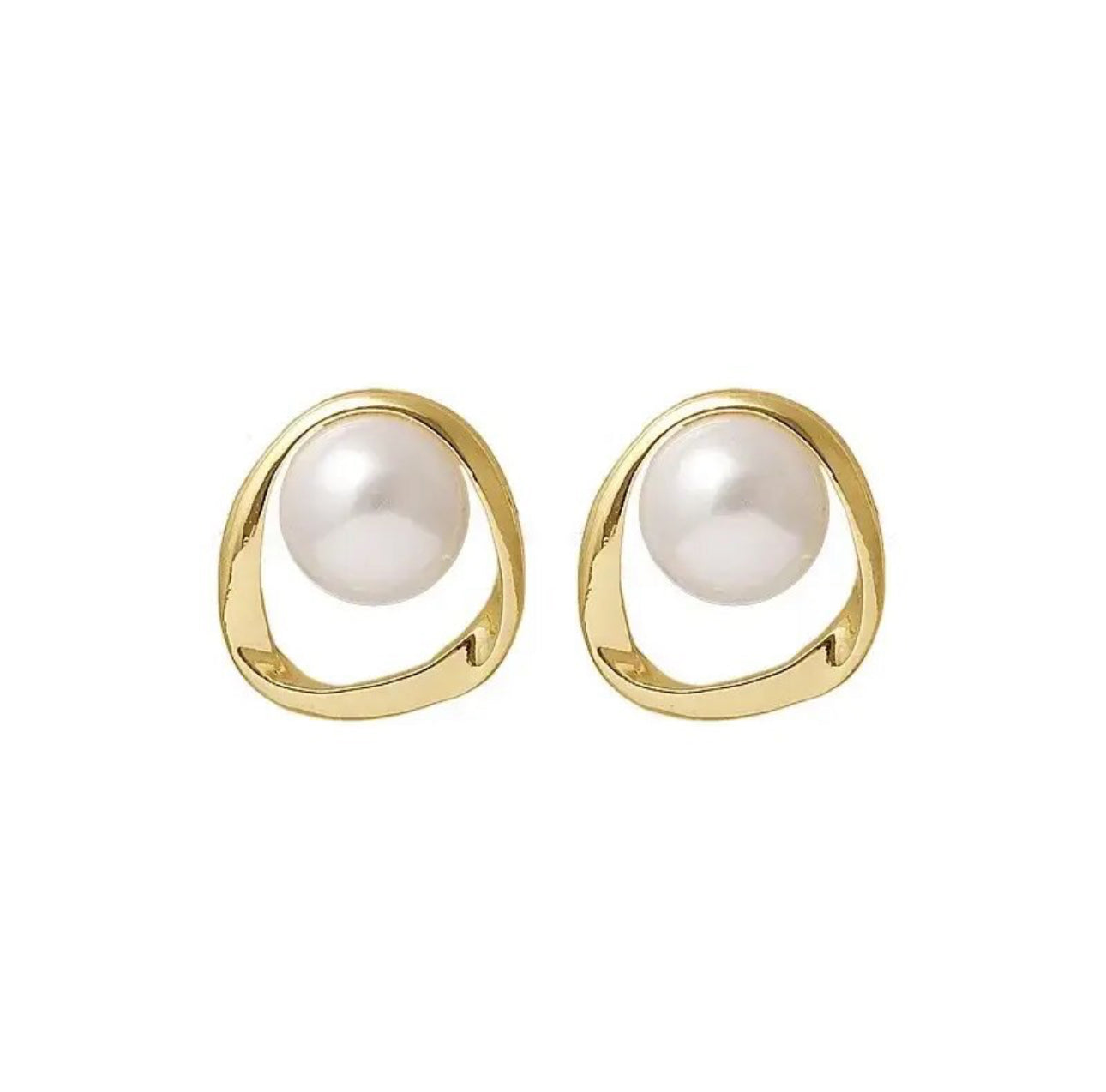 Pearl earrings