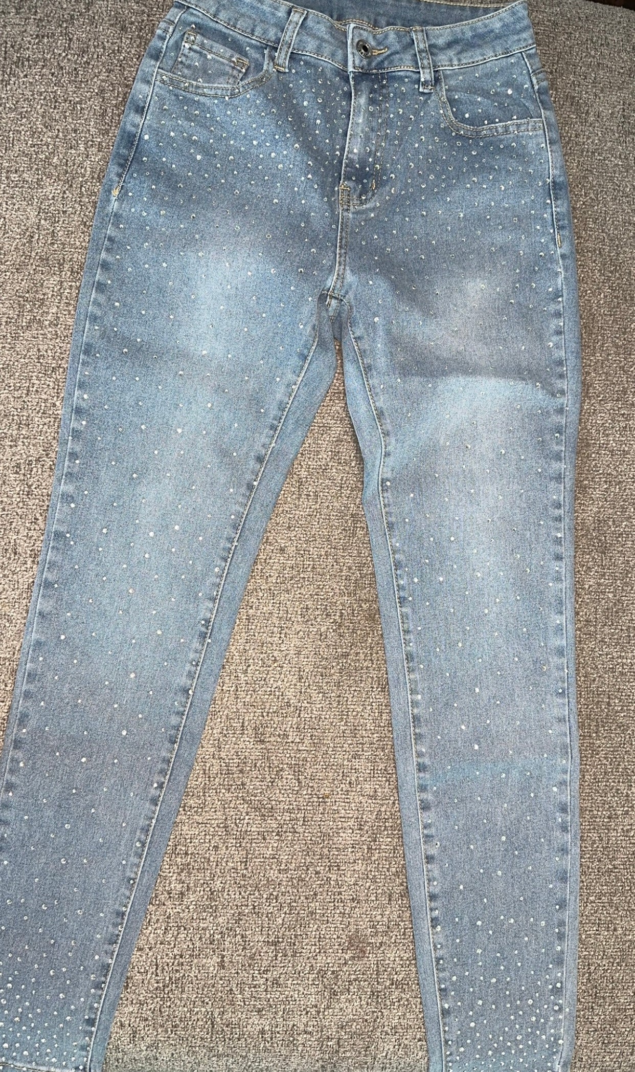 CENTER OF ATTENTION JEANS